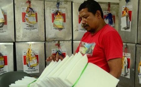 Penerimaan Logistik di KPU Jaksel Diawasi Bawaslu dan Kepolisian