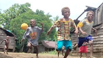 700 Ribu Anak Papua Diduga Tidak Sekolah, Komisi X DPR: Tanggung Jawab Negara Pastikan Hak Pendidikan