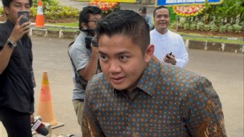 Supratman à l’esqub Teddy assistant à la Maison ouverte du président du MPR à Widya Chandra