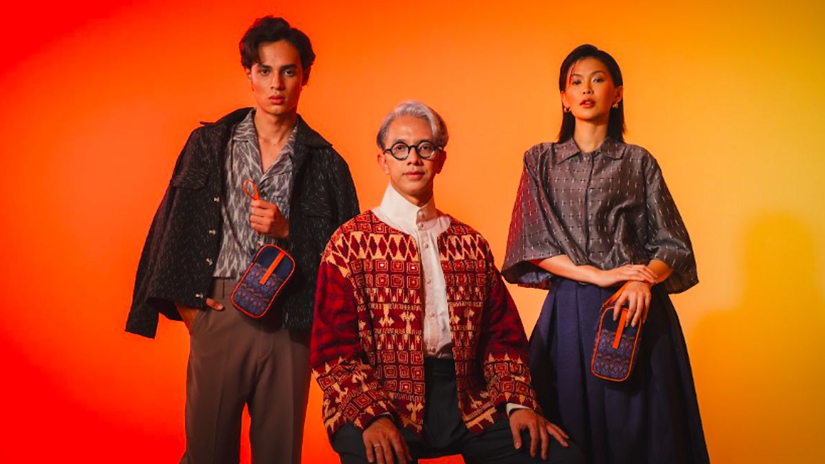 Desainer Didiet Maulana Bawa Nuansa Tenun di Koleksi Pouch Preorder iPhone 17 Series