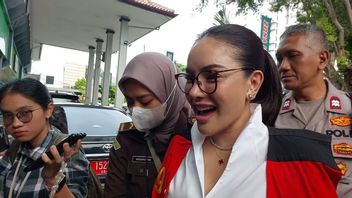 Isi Dakwaan Jaksa serta Kronologi Nikita Mirzani yang Diduga Lakukan Pemerasan terhadap Reza Gladys