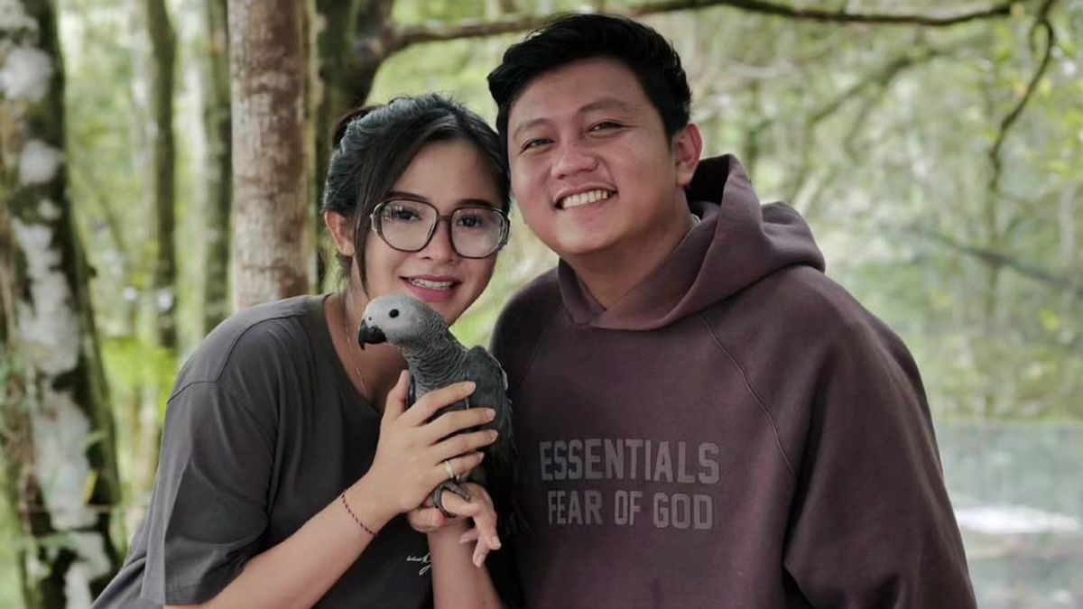 Denny Caknan Installs Body For Bella Bonita Who Is Called Pregnant First