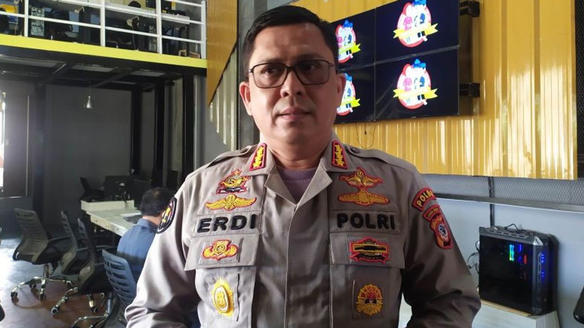 شرطة جاوة الغربية زيارة منزل بحر سميث ليس لSwan ، ولكن تسليم SPDP خطاب الكراهية