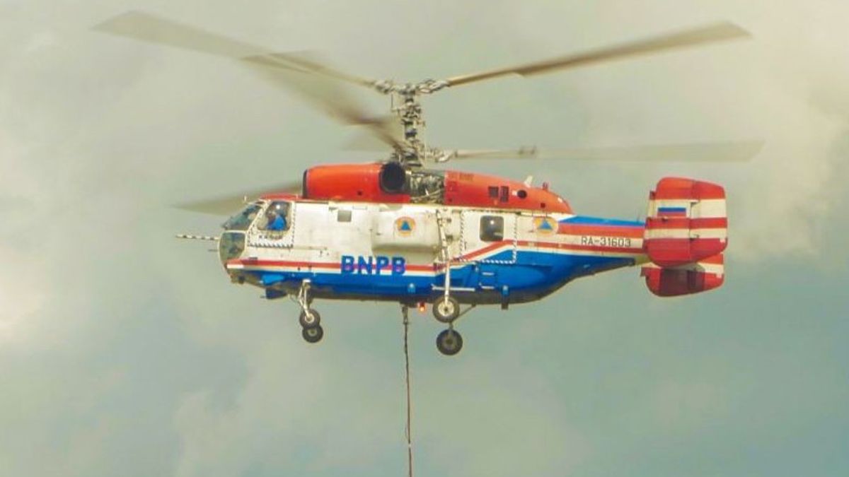 رياو يحصل على مساعدة بطائرة هليكوبتر من BNPB لمعالجة حرائق الغابات والأراضي