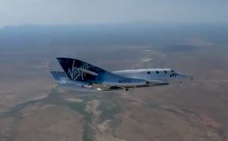 FAA Selidiki Penyimpangan Jalur  Roket Virgin Galactic Saat Terbang Membawa Richard Branson