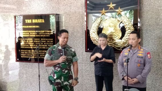 Le Commandant Du TNI Confirme Arteria Dahlan Et Une Femme Confessent Que Les Enfants Du Général Trois étoiles Seront Clarifiés Demain