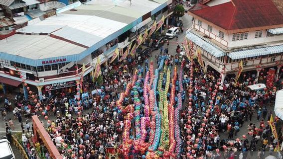 Kamarak Cap Go Meh, Dragon Ritual Opening Eyes Held At Vihara Singkawang