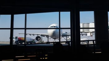イランはイスラエルの攻撃後、すべての国内線国際線を停止した