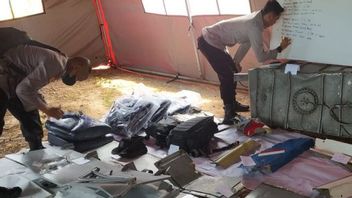 The Babel SAR Team Gathered 17 Pieces Of Heli Belonging To The Police Who Had Fallen, There Were Crew-Owned Bags