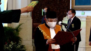 Jokowi Inaugure Officiellement Andi Samsan En Tant Que Juge En Chef Adjoint De La Cour Suprême
