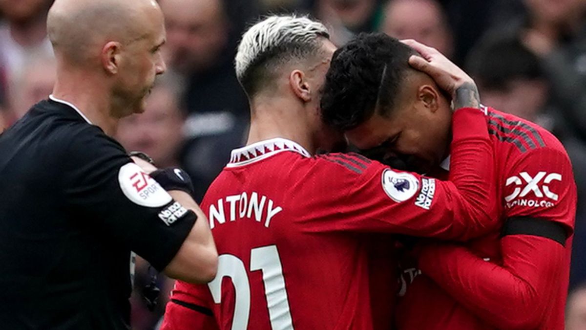 Manchester United Loses Twice: Detained By Southampton 0-0, Casemiro Red Carded