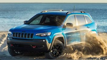 Jeep Pull Cherokee Due To Problems With Steering System