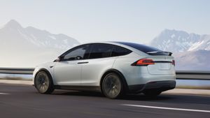 Tesla Kembali Lakukan Recall Lebih dari 125.000 Kendaraan, Ini Penyebabnya