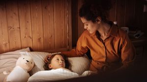 5 Rekomendasi Kalimat untuk Diucapkan Sebelum Anak Tidur