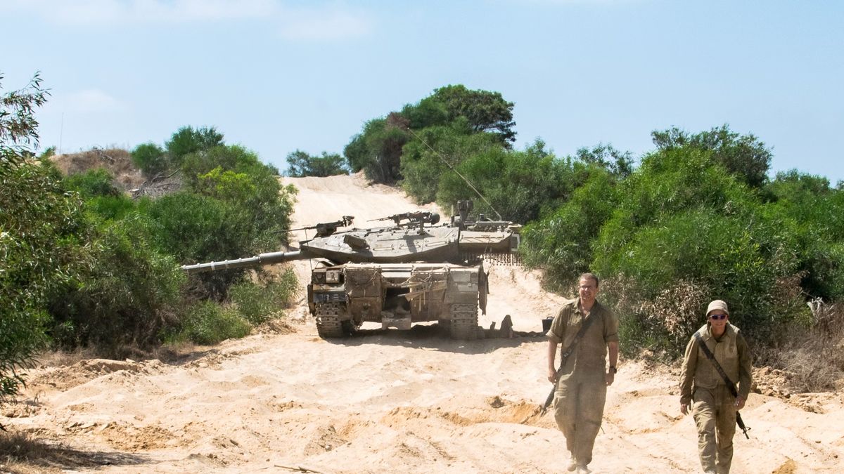 Al Qassam Rilis Video Pejuang di Situs Militer Israel