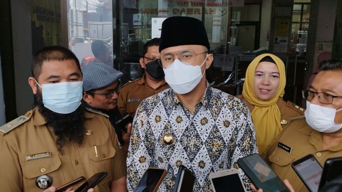 Bupati Hengki Kurniawan Minta RS Optimal Tangani Korban Keracunan Massal di Bandung Barat