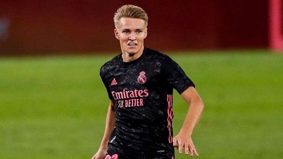 Santiago Solari Ungkap Penyebab Odegaard Sulit Beradaptasi di Real Madrid