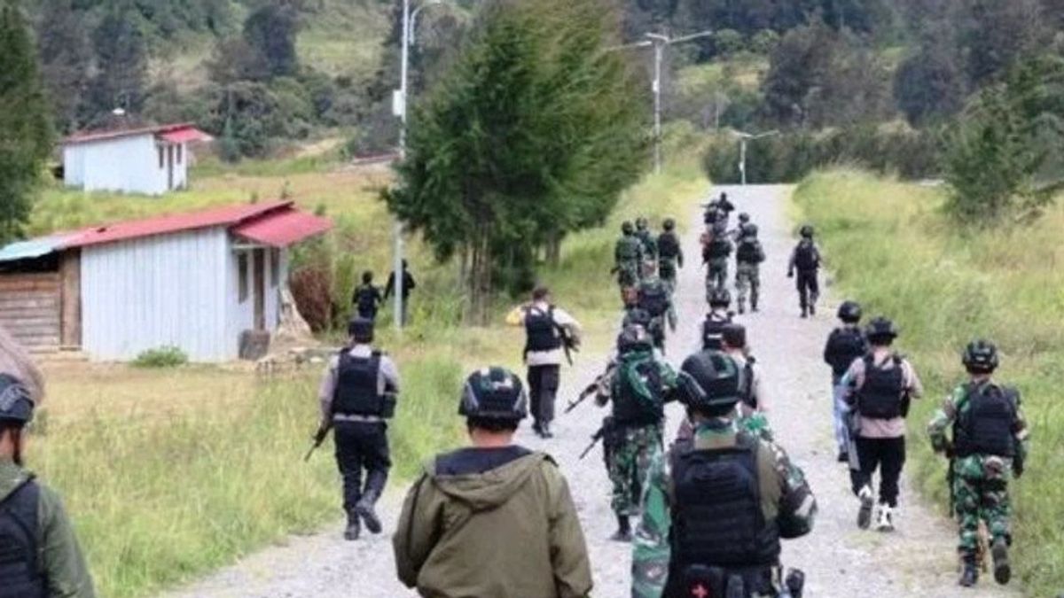 TNI AD تفرض عقوبات صارمة على الجنود الذين يبيعون الذخيرة إلى KKB
