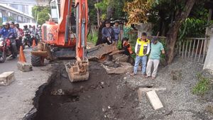 Pemprov DKI Janji Perbaikan Jalan Amblas di Cilandak Selesai Minggu Ini