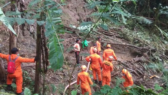 2 Korban Tewas Tertimpa Longsor di Sungai Ayung Ubud Gianyar Perempuan dan Anak Usia 10 Tahun 