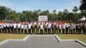 برامونو في شكل فرقة عمل جاكرتا للتنبيه ، المكلفة بالتناول من المعارك إلى الكوارث