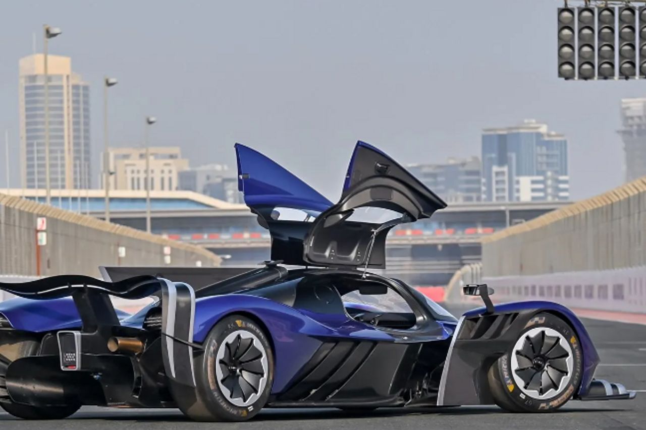かつてのニューフレーバー、アストンマーティンヴァルキリーAMRプロ2022これは販売されていますか、価格は?