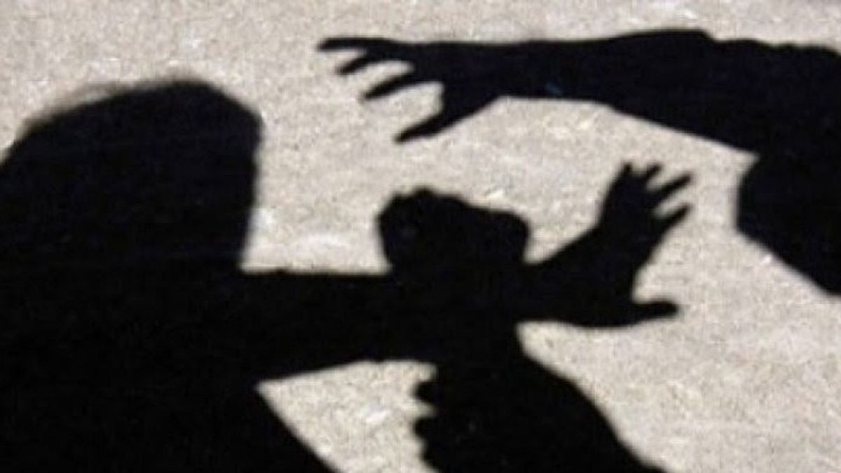 اعتقال مدير مدرسة كابولي الابتدائية في نامرول بورو سيلاتان مالوكو من قبل الشرطة