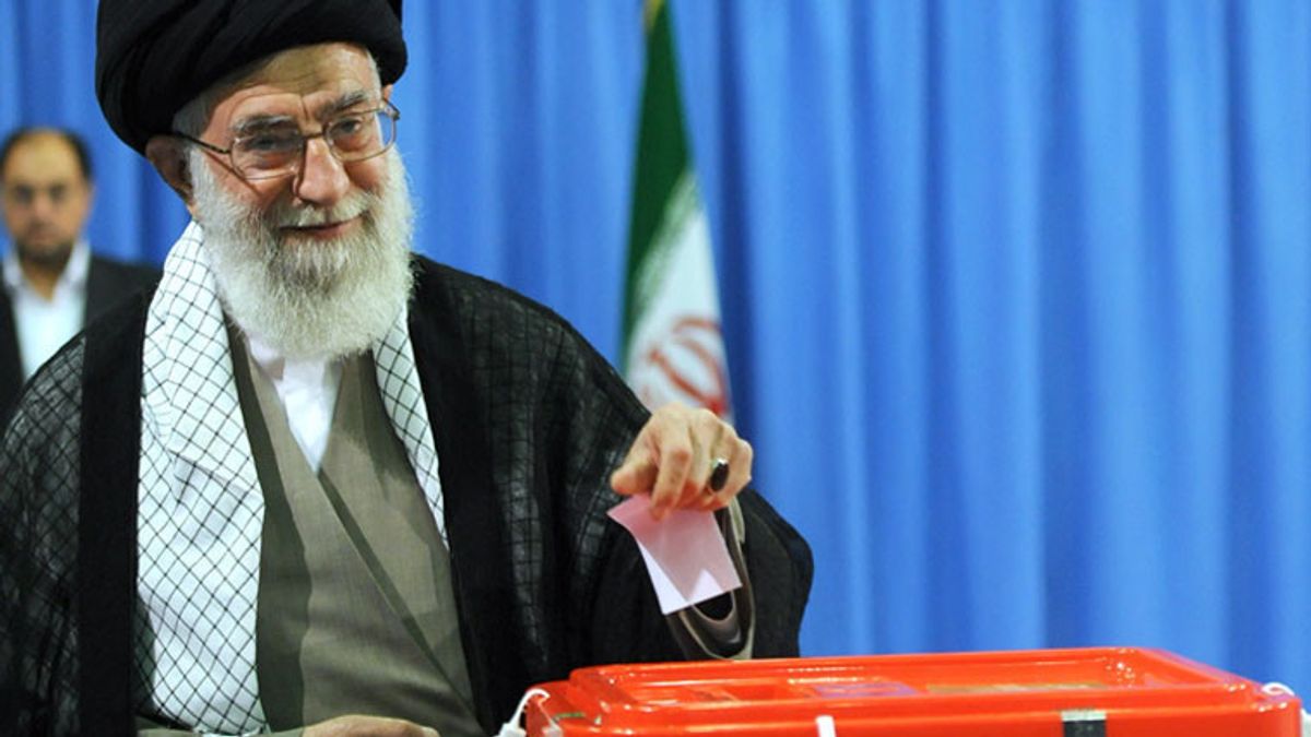 イランの西側情報大臣は、選挙に先立って安定を不安定化させるために抗議者を使用していると言います