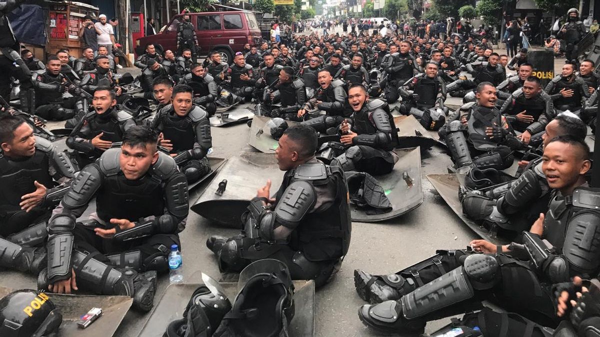 明日、雇用創出法に反対するデモ、バリ警察はジャカルタに100人の人員を派遣