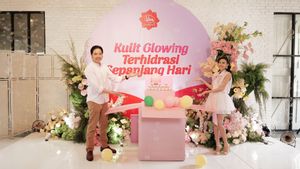 Jaga Hidrasi Kulit, Viva Cosmetics Perkenalkan Moisturizer Gel Terbaru Bareng Shenina Cinnamon