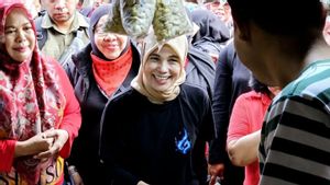 Istri Ganjar Siti Atikoh Sambangi Pasar Rau Kota Serang Usai Terima Keluhan Tingginya Harga Cabai