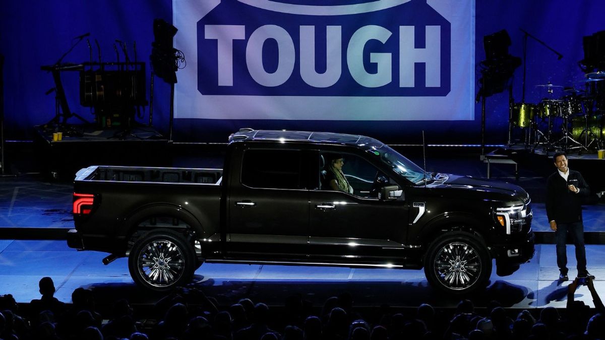 This North America's Best Selling Pickup Truck Comes With New Technology And Fresh Look