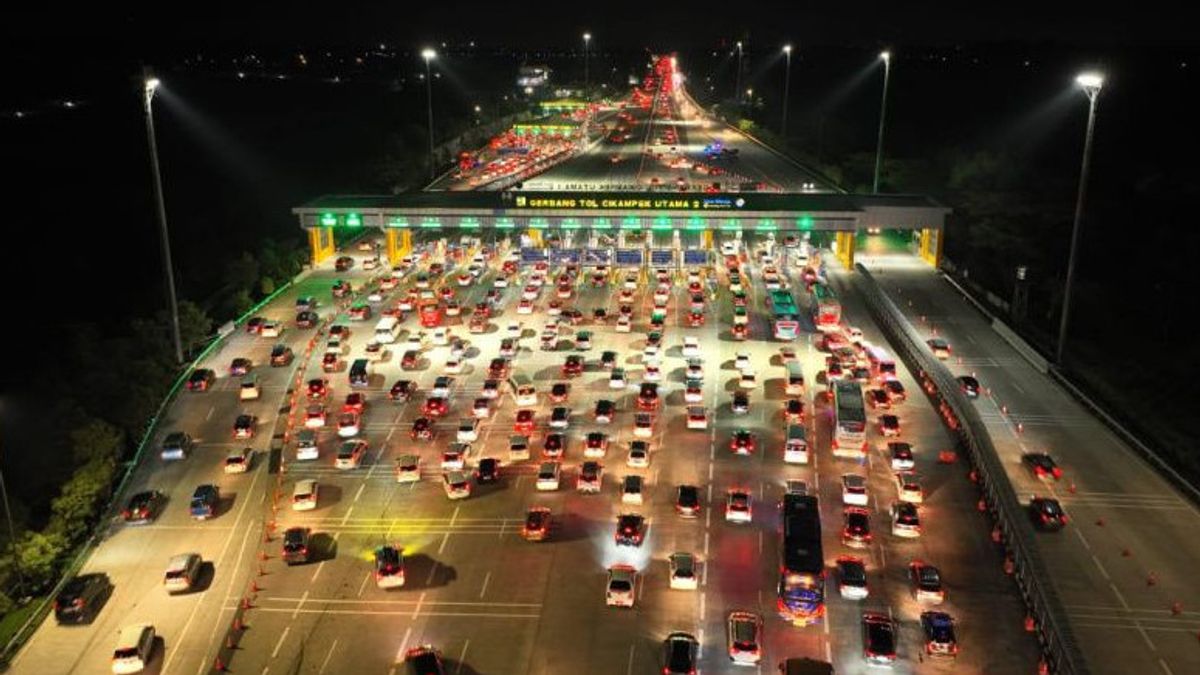 One Way Backflow Of Eid From Kalikangkung Semarang Toll Road Is Extended