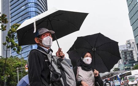 Hujan Ringan dan Awan Tebal Mendominasi Cuaca Jakarta Hari Ini