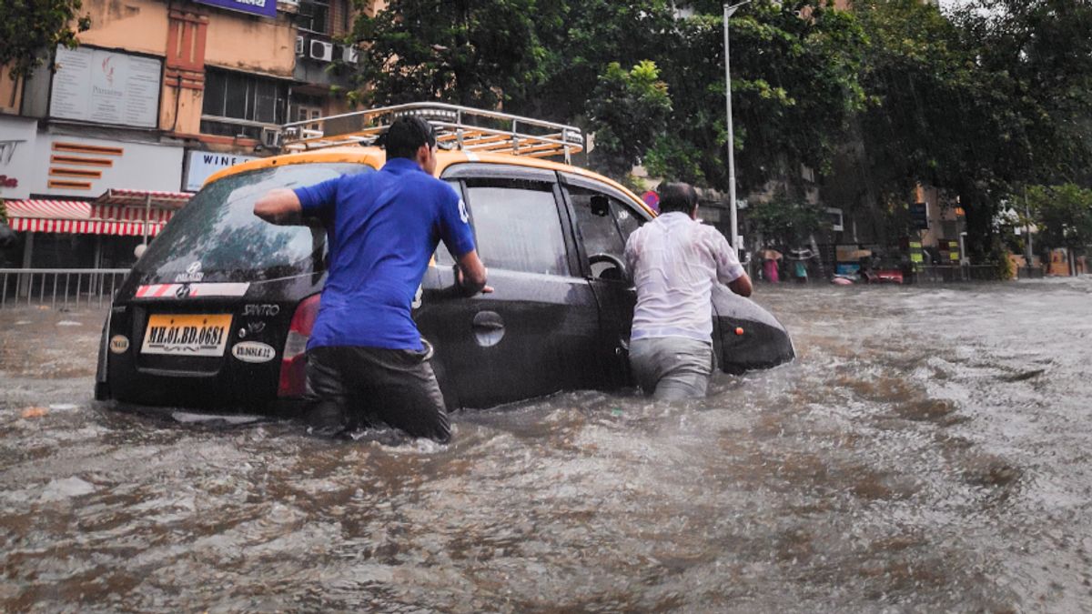 パキスタンの洪水で30人が死亡