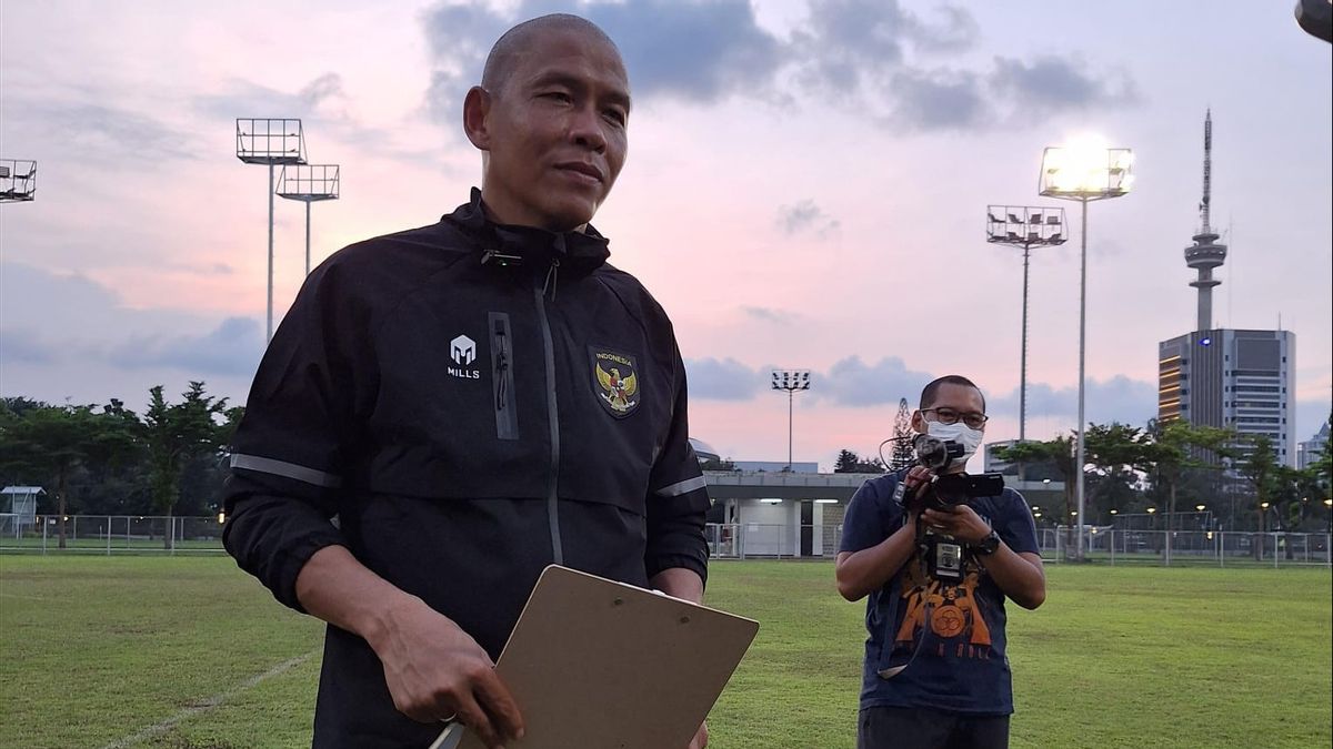 新阿里安托在U-16印度尼西亚国家队首演演习中提出标准标准