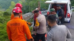 Truk Pembawa CPO Terjun ke Jurang Gunung Paro Aceh Besar, Pengemudi Tewas di Tempat