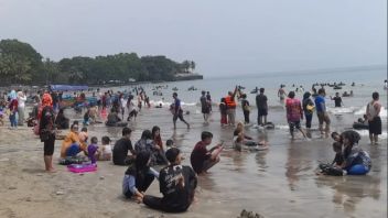 A Missing Tourist Rolled In Waves At Wirton Beach, Anyer