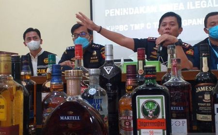 Bea Cukai Belitung Sita Ribuan Botol Miras Ilegal Asal Singapura