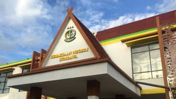 松巴哇地区医院BULD基金腐败嫌疑人的档案立即由Kejari移交
