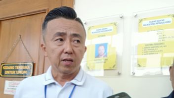 追捕 Jakut 听到尖叫声的Jakut 救援中 老年人逃跑 Tabrak 的案例 目击者,看到浑身是血的受害者