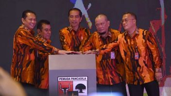Ketika Jokowi Menjadi Anggota Kehormatan Pemuda Pancasila