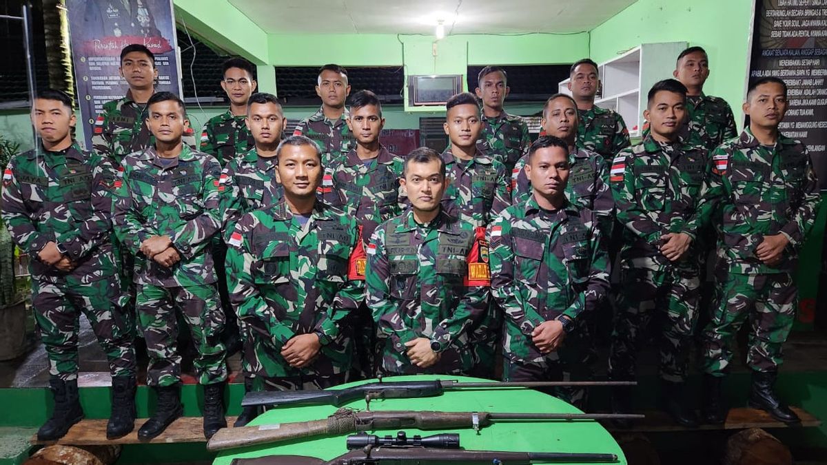 The Success Of The Indonesian Pamtas Task Force-PNG Infantry Battalion 132/BS, 4 Firearms And Munitions Handed Over By The TPN-OPM Sympathizer