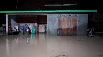 Besides Floods, Landslides Hit Cilacap, 67-Year-Old Grandmother Becomes A Victim Buried In The Ground