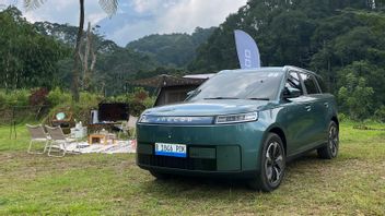 , appartenant à la communauté Jaecoo J5 EV, construit localement.