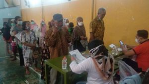 Siap-siap Diguyur Rejeki, Bantuan Sosial untuk Warga Surabaya Bakal Dipercepat
