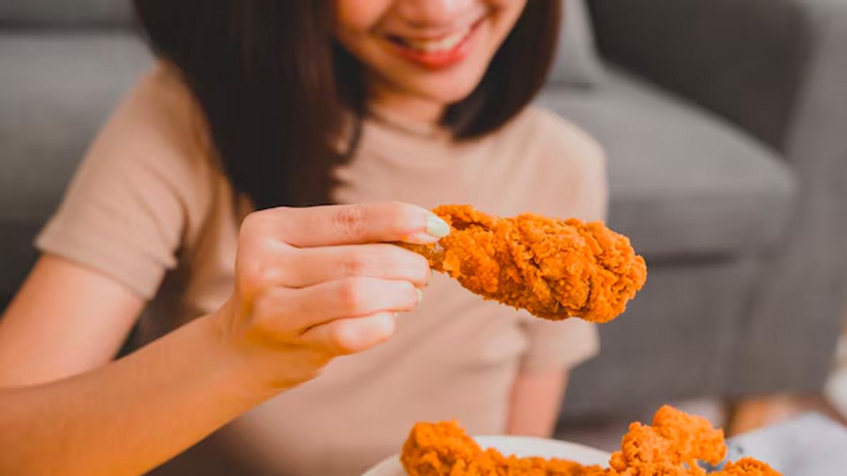 The Secret Behind The Spicy Fast Food Cooking Chicken