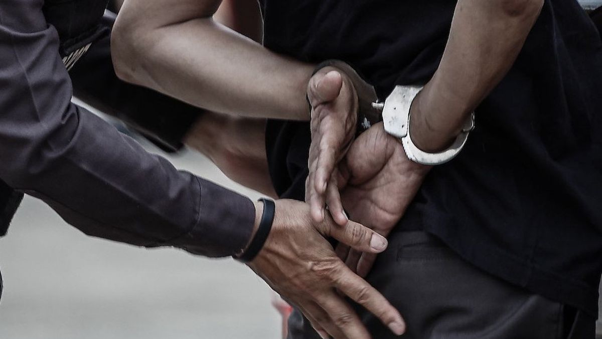 جاكرتا - ألقت الشرطة القبض على أوكانون ديسهوب دي كي جاكرتا فيما يتعلق بالتحرش المزعوم في كيمايوران