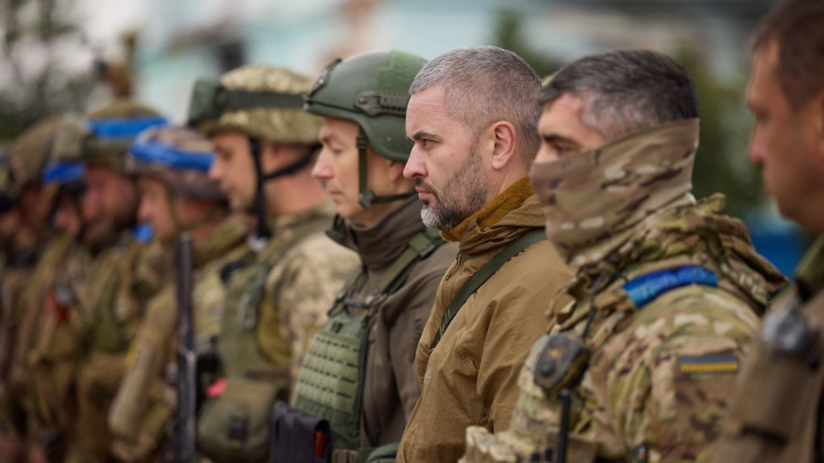 مسؤولون عسكريون أوكرانيون يدعون روسيا تستعد لحرب طويلة ويدربون وحدات جديدة في بيلاروسيا