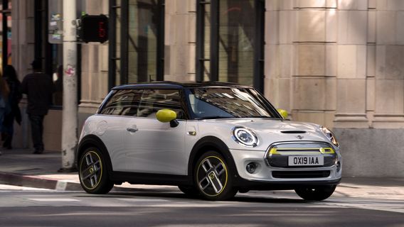 Battery Problems, More Than 12,000 Mini Cooper SE Units Affected By Recall